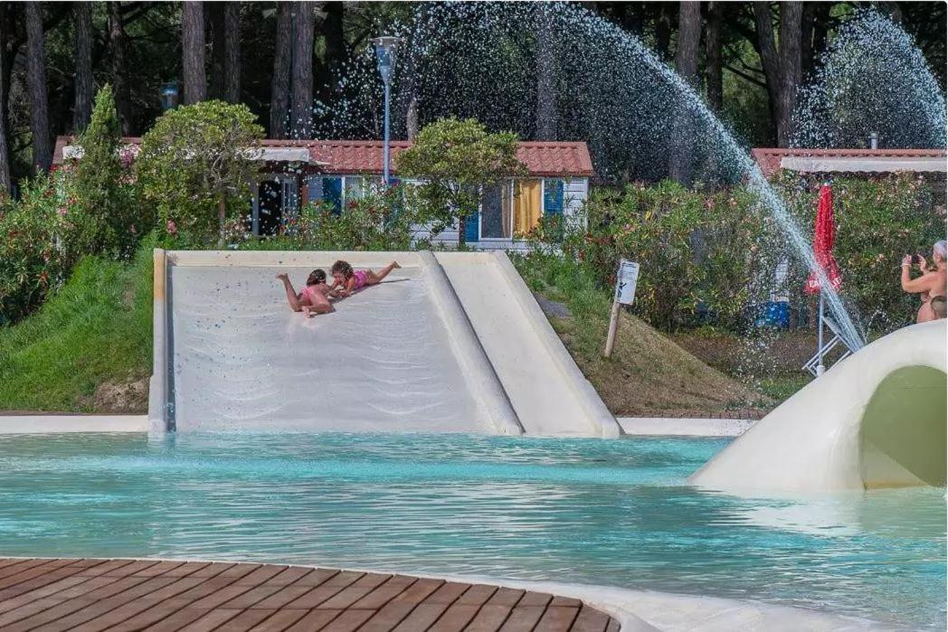 Vacanceselect Mobil homes - Camping Pineta sul mare camping village Cesenatico Esterno foto