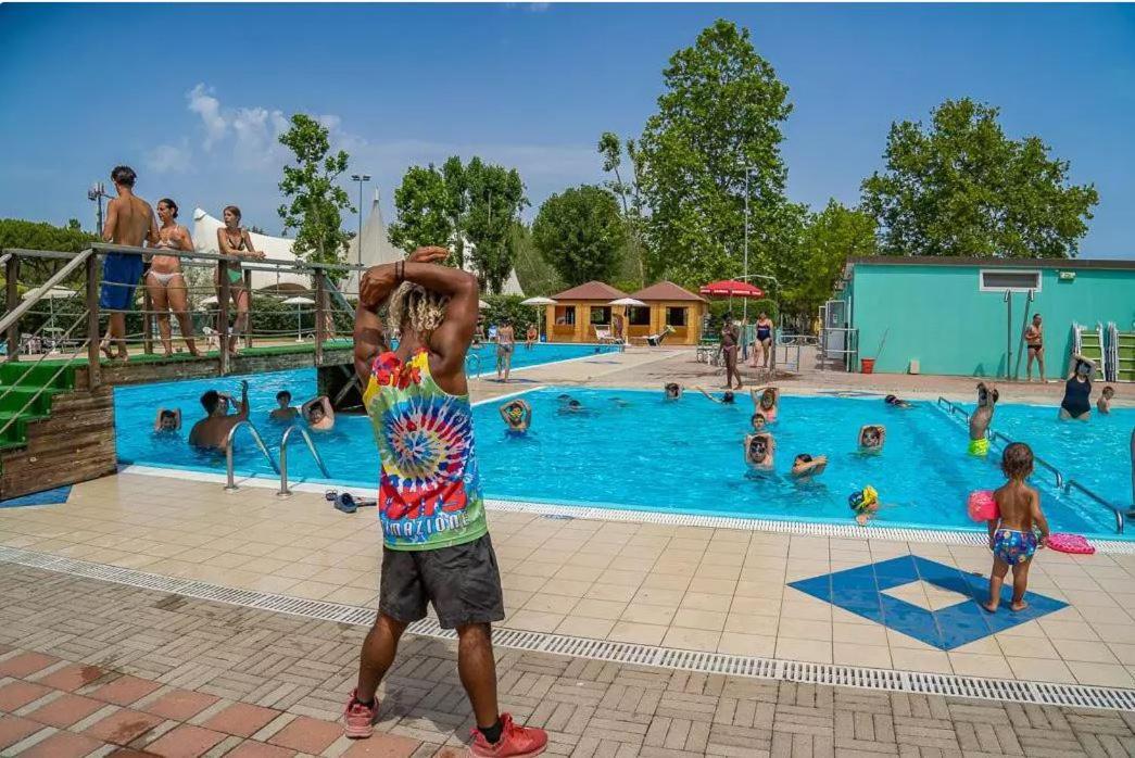 Vacanceselect Mobil homes - Camping Pineta sul mare camping village Cesenatico Esterno foto